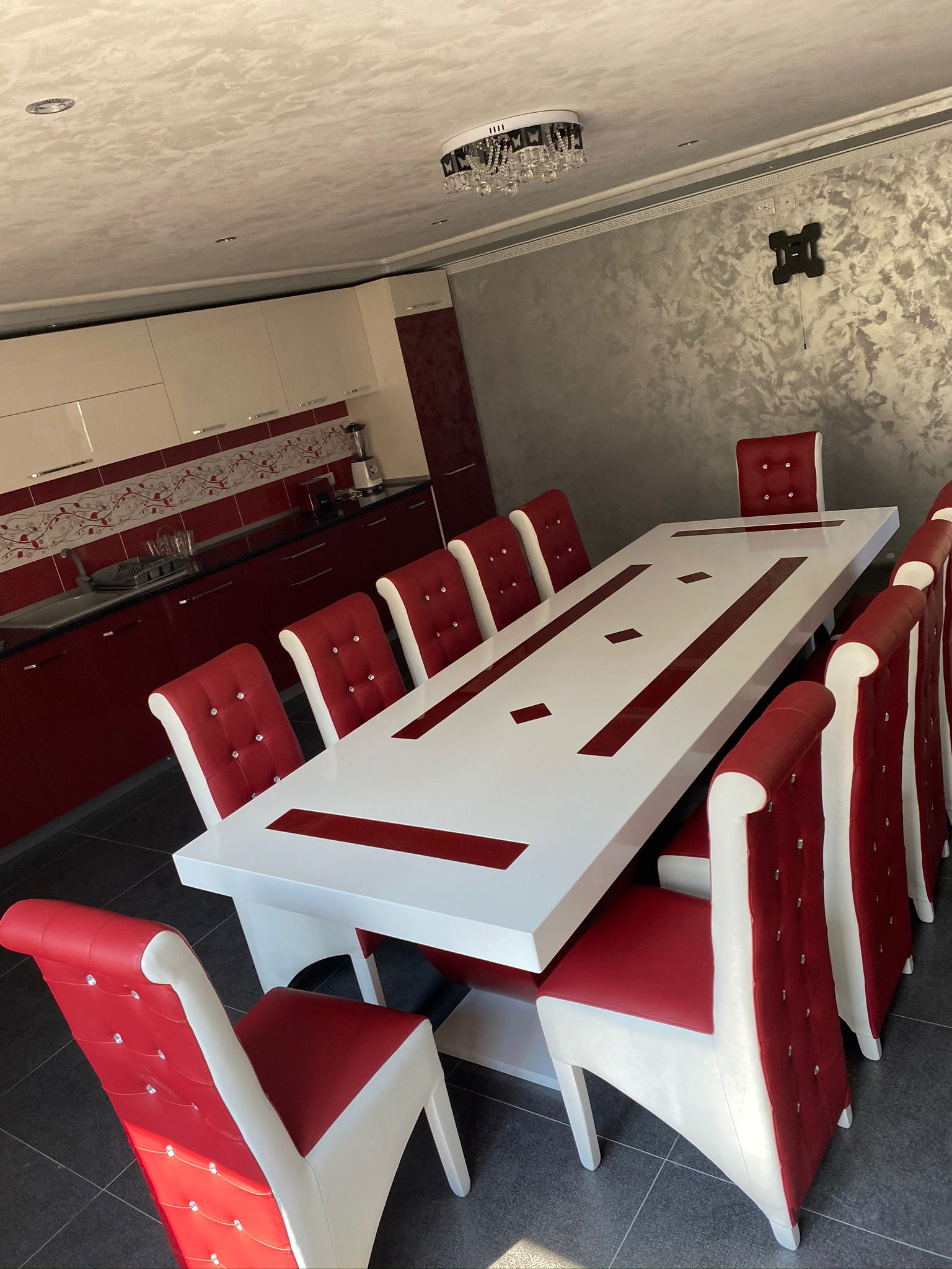 Set masa MDF cu 12 scaune Berlin Alb-Rosu piele eco - Image 4